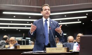 Bisonó califica como ineficiente, populista y clientelista el presupuesto 2019